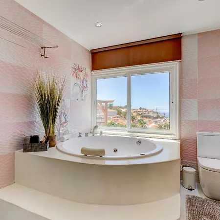 Panoramic Ocean Mountain View 3 * אדחה