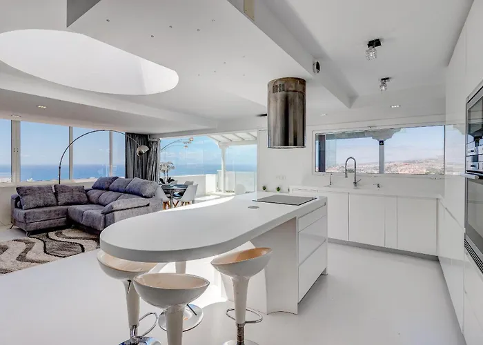 Panoramic Ocean Mountain View 3 Апартаменты Адехе