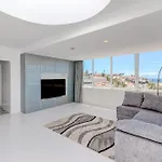 Panoramic Ocean Mountain View 3 Apartment *