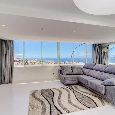 Panoramic Ocean Mountain View 3 アパート *