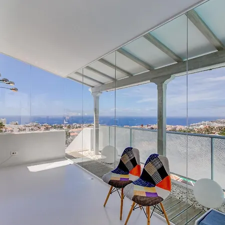 Panoramic Ocean Mountain View 3 * アデヘ