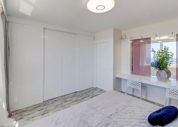 Panoramic Ocean Mountain View 3 Apartament